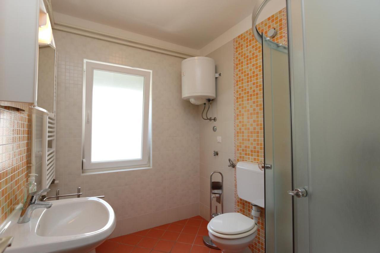 Apartments Grskovic G. Jesenovica Šilo Kültér fotó